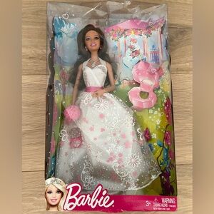 Mattel Barbie Bride - Brand New (X1171)